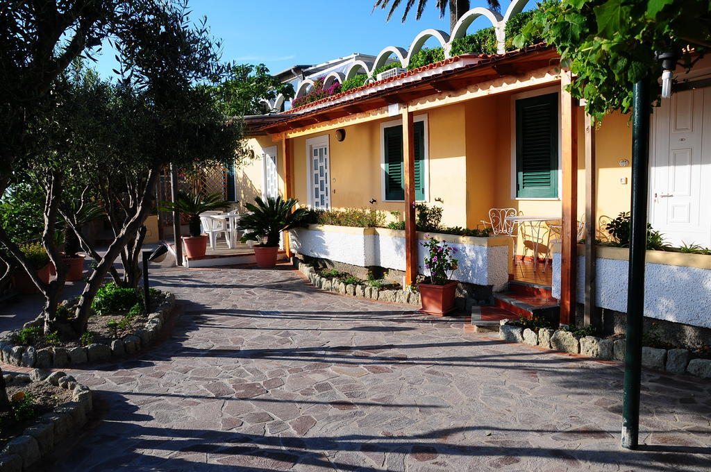 吉亚尔丁诺太阳住宅酒店 Forio di Ischia 外观 照片
