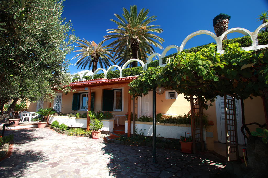 吉亚尔丁诺太阳住宅酒店 Forio di Ischia 外观 照片