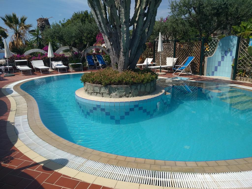 吉亚尔丁诺太阳住宅酒店 Forio di Ischia 外观 照片