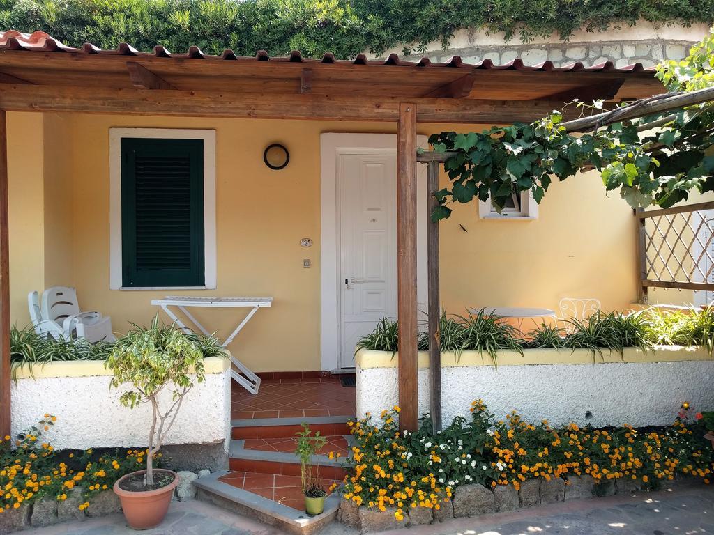 吉亚尔丁诺太阳住宅酒店 Forio di Ischia 外观 照片