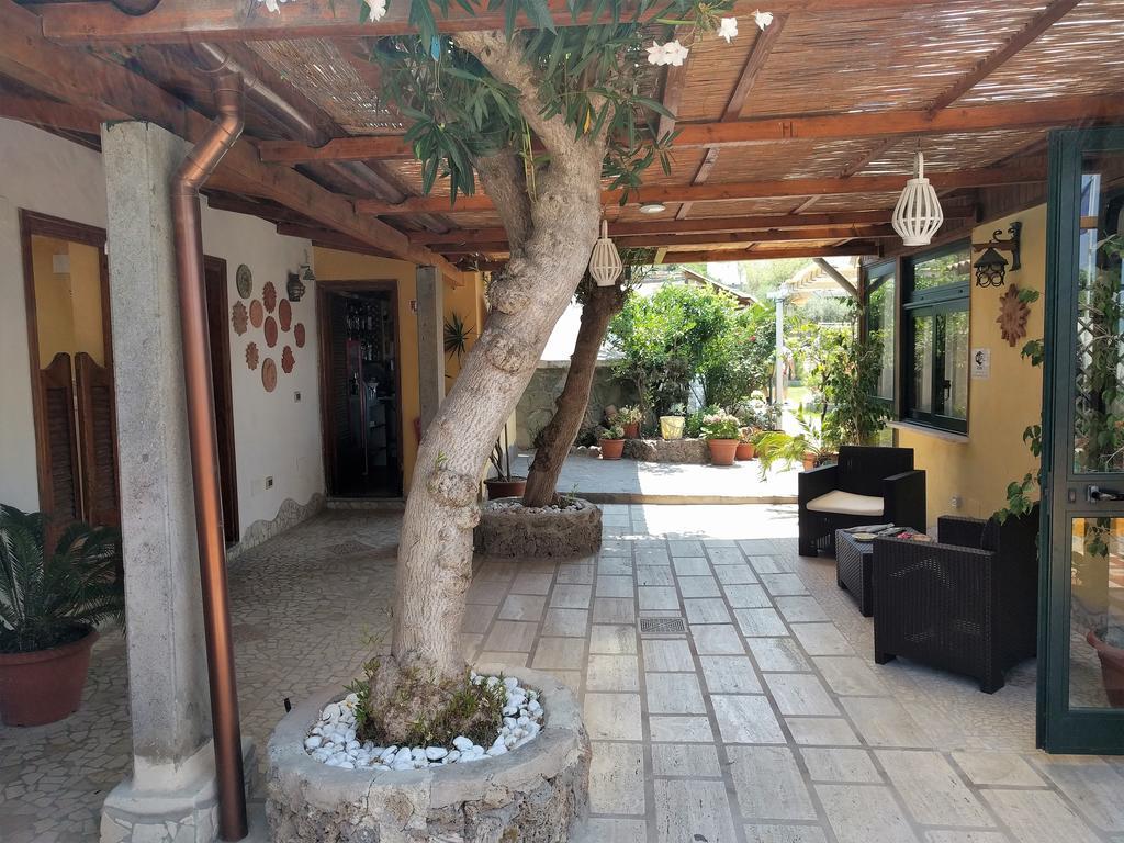 吉亚尔丁诺太阳住宅酒店 Forio di Ischia 外观 照片